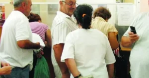 ALARMĂ PENTRU PENSIONARI: CRIZA POLITICĂ DIN 2026